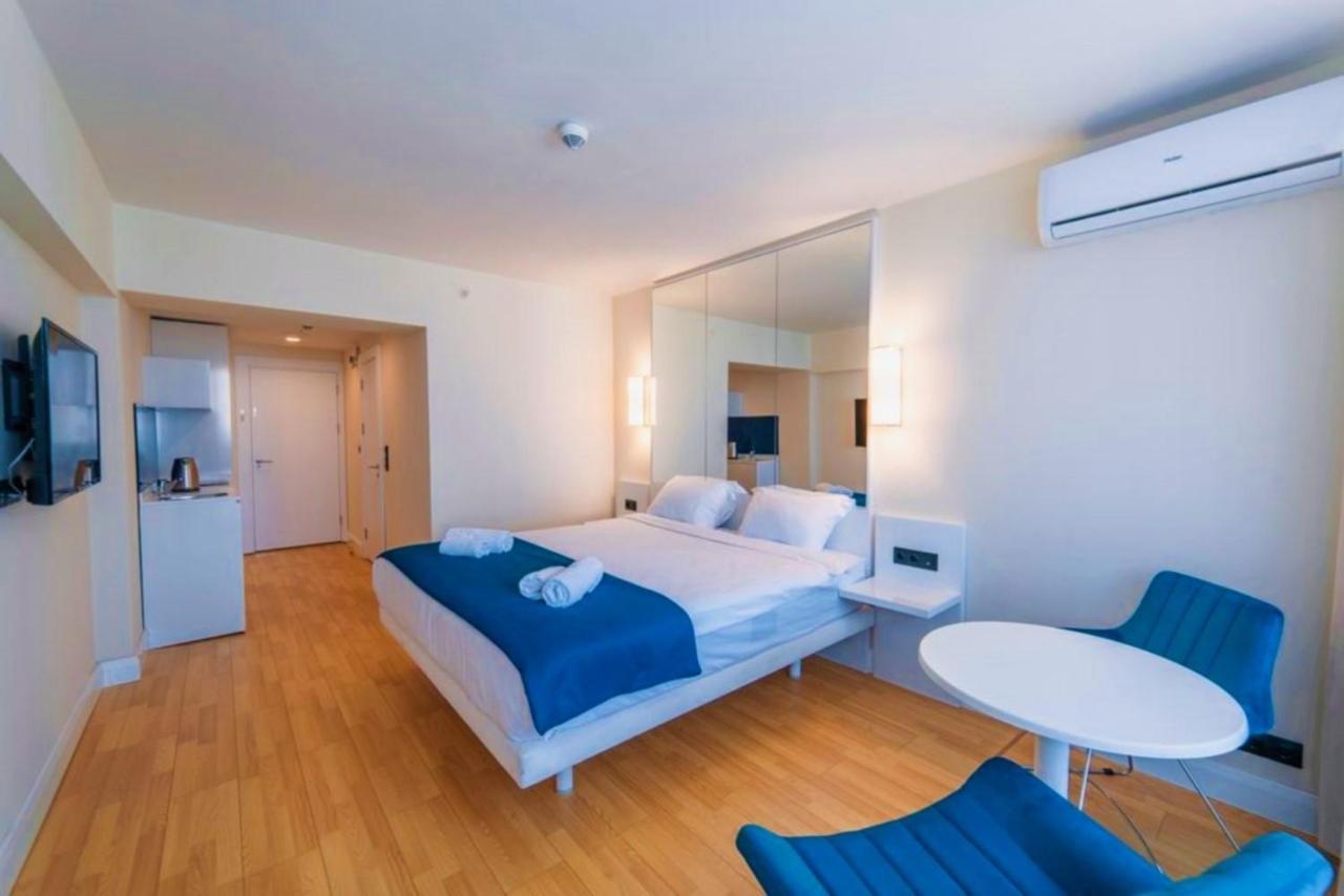 Orbi Twin Towers Aparthotel With Sea View バトゥーミ エクステリア 写真