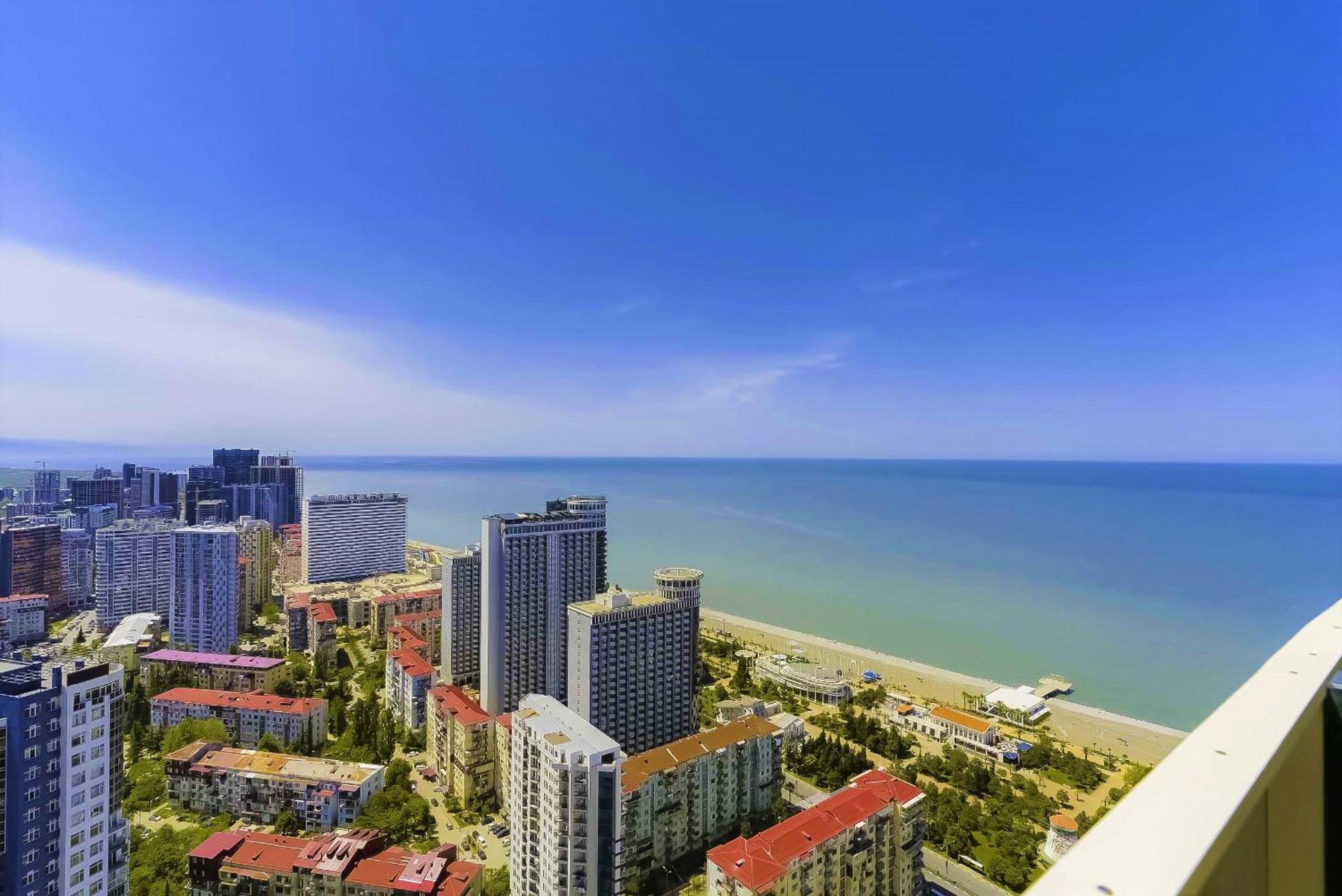 Orbi Twin Towers Aparthotel With Sea View バトゥーミ エクステリア 写真